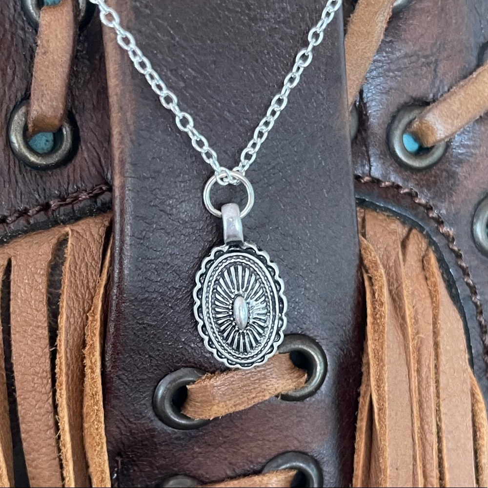 Dainty concho necklace